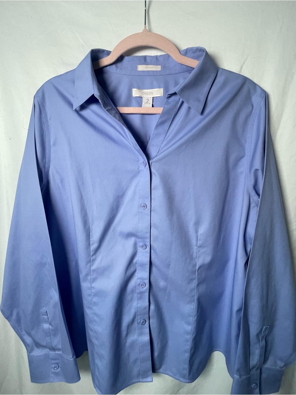 Chico's Preppy Button Down Shirt Women’s Size 2.